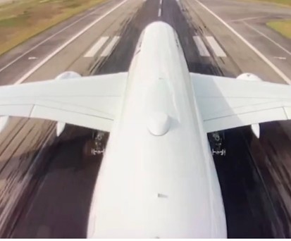 Airbus A350 beim Start: Wenn es am Flughafen sauberer wird, ist er attraktiver für Insekten.