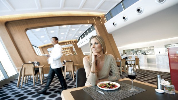 Platz 2: Qantas First Class, Sydney. Vor allem das Design erhält viel Lob. Kein Wunder, verantwortlich ist der bekannte Designer Marc Newson.