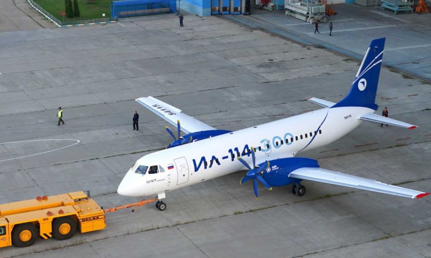 Il-114-300 in den Farben von Hersteller UAC: Das Flugzeug soll 2026 auf den Markt kommen.