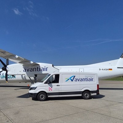 De Havilland Canada Dash 8-400 von Air Uniqon: Die Flüge werden von Avanti Air durchgeführt.
