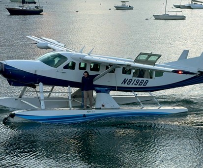 Cessna Grand Caravan EX von Tailwind Air in der Boston Harbor Seaplane Base.