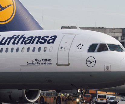 Die D-AIRH von Lufthansa: 1993 erstmals geflogen, 1994 ausgeliefert, hier zu sehen 2005, und 2026 immer noch Teil der Flotte.