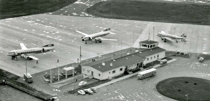 Das Flughafen Oulu 1964 aus der Vogelperspektive.