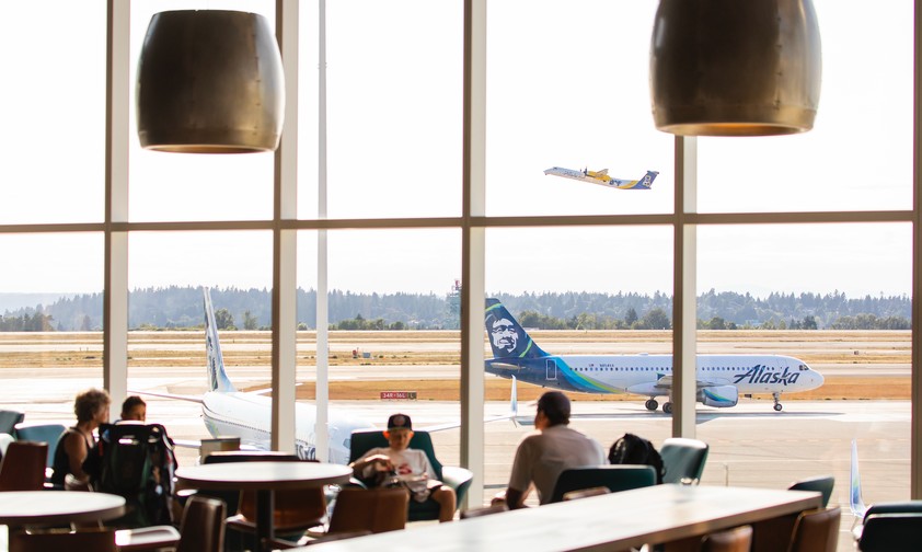 Alaska Airlines: Jetzt kann man auf verschiedene Weise Meilen sammeln.