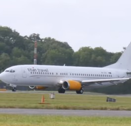 Die Boeing mit der Kennung 9H-ZAZ: Das Flugzeug befindet sich auf einer 21-tägigen Rundreise.