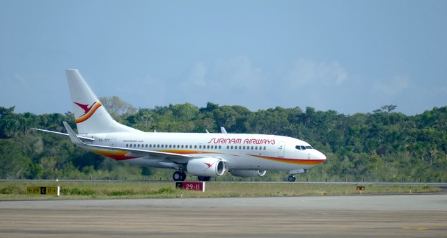 Boeing 737 von Surinam Airways: Die Fluglinie kämpft seit Jahren mit finanziellen Problemen. 