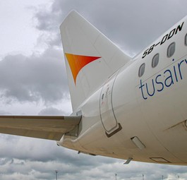 Airbus A320 in Farben von Tus Airways: Teils in israelischer Hand.