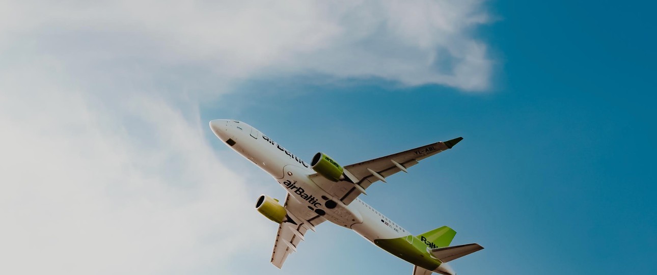 Airbus A220 von Air Baltic: Die Airline schrumpft. 