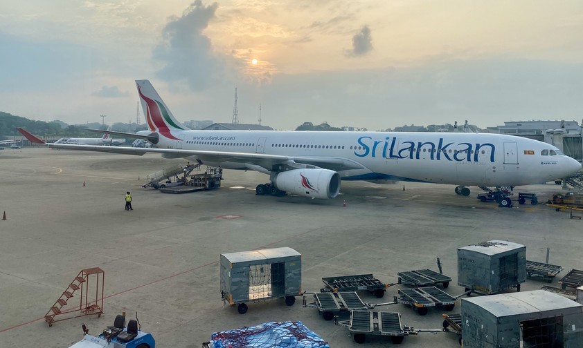 sri lankan airlines airbus a330 300