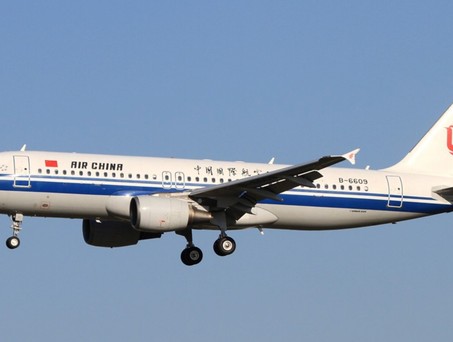 Flugzeug von Air China: Die Airlines kämpfen gegen Online-Reisebüros.