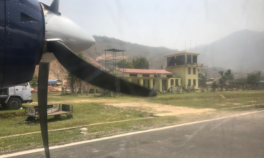 Der kleine Flughafen Ramechhap in Manthali.