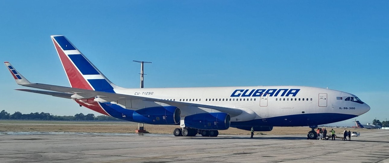 Die llyushin Il 96-300 nach der Rückkehr in Havanna: In Russland gewartet
