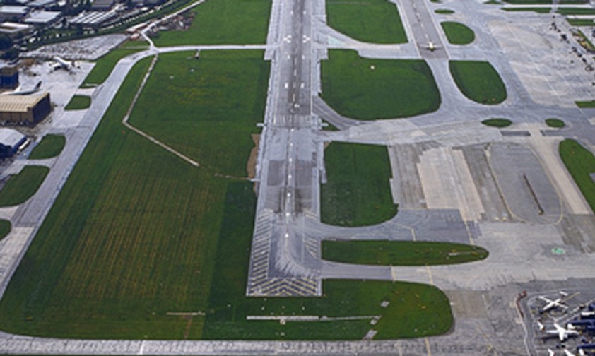 Gatwick: Flybe hat Landerechte zu verkaufen