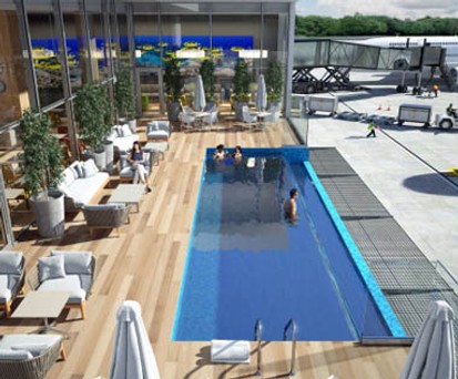 Grandiose Aussicht: So wird der Pool in der neuen Lounge am Flughafen Punta Cana aussehen.