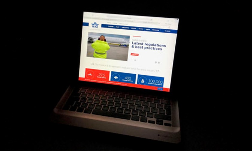 Laptop: Wenn das Gerät nicht mit an Bord darf, steigen gewisse Passagiere um.