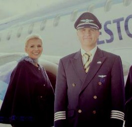Crew von Estonian Air: Die Fluglinie fliegt noch mehr für Austrian Airlines.