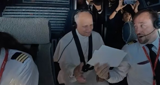 Papst Leo: Offenbar auch ein Luftfahrtfan.