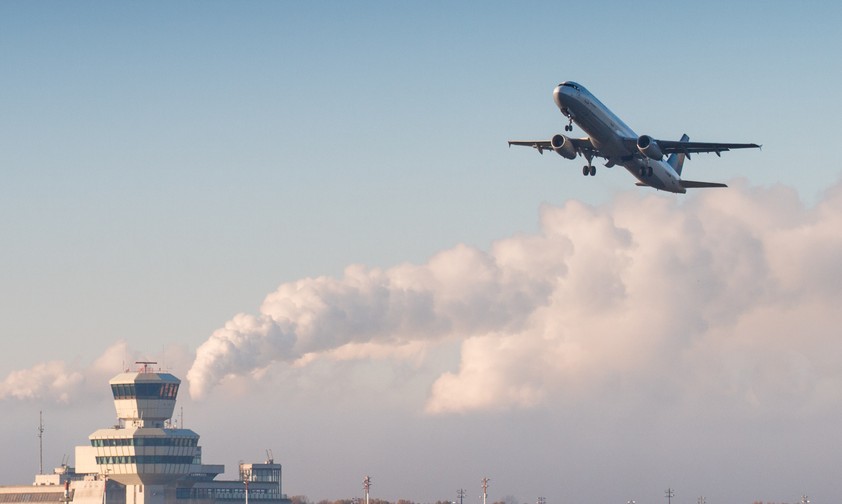 Flieger kurz nachdem Start: Die Luft wird buchstäblich dünner.