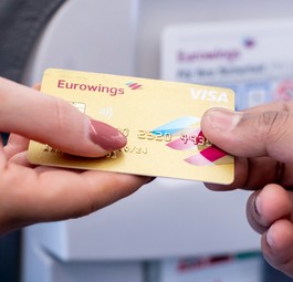 Einkauf an Bord: Fluggäste sind bei Reisen ausgabefreudiger.