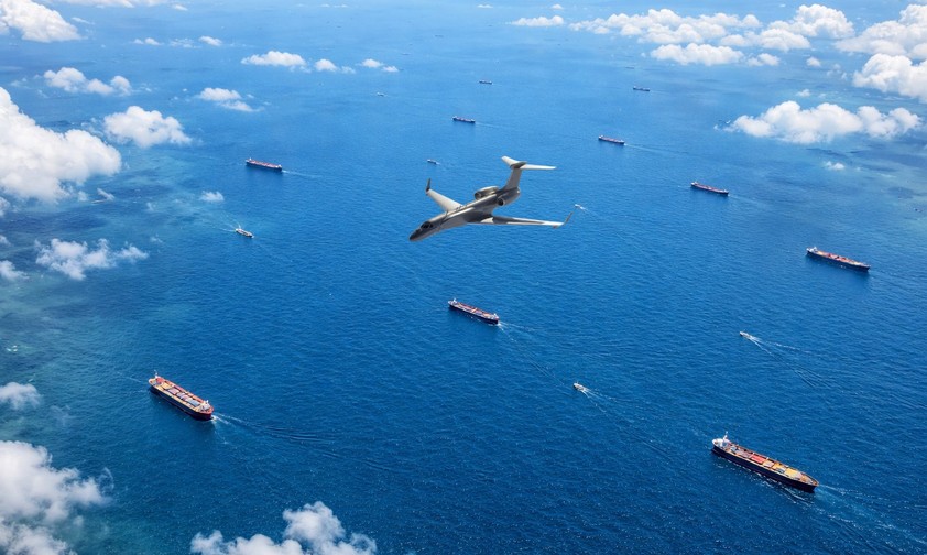 Gulfstream G550 MSA über dem Meer (Montage): Singapur setzt auf den US-Flieger.