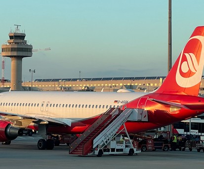 Die D-ASGK: Den Sommer über weiter in den Farben von Air Berlin.