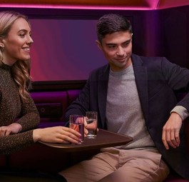 The Booth: Virgin Atlantic bietet zahlungskräfigeren Ferienfluggästen ein neues Erlebnis.