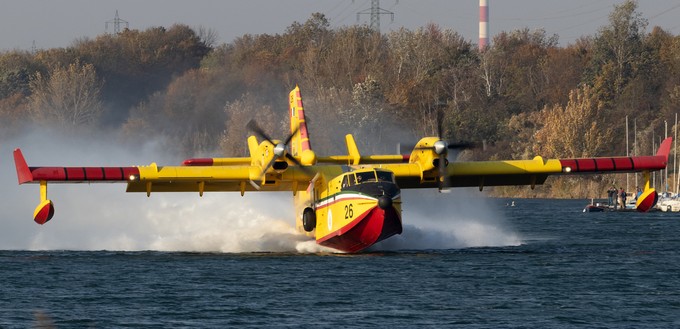 Sie tankten Wasser im bereich der Donauinsel im Wiener Stadtgebiet.