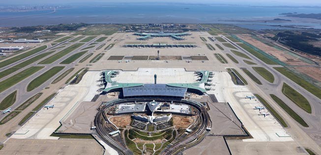 <strong>Platz 2: </strong>Südkorea. Der Inlandsverkehr liegt aktuell bei <strong>92 Prozent</strong> des Vorjahresniveaus. Hier zu sehen, der größte südkoreanische Flughafen Incheon, unweit der Hauptstadt Seoul.