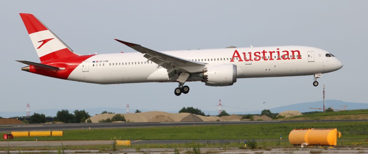 Die OE-LPM bei der Landung in Wien am 20. Juni 2024: Die ...