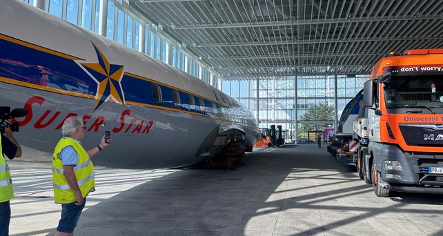 super star lufthansa frankfurt 19