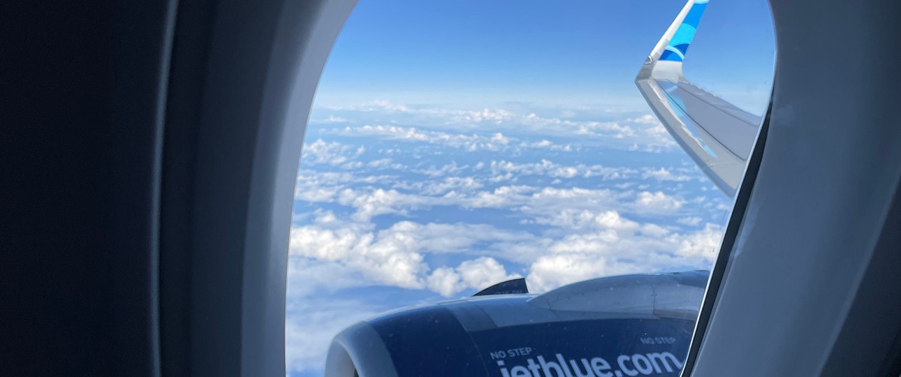 Jetblue fliegt 5,5 Prozent weniger.