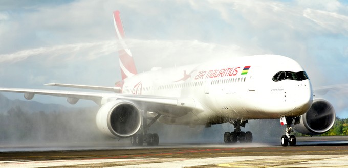 Air Mauritius: Mauritius - St. Denis de la Reunion, 232 Kilometer.