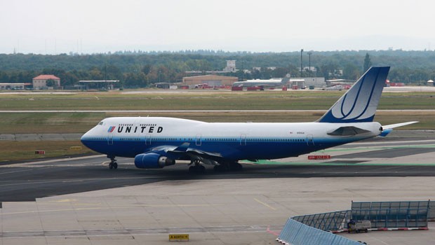 United Airlines (inzwischen verschmolzen mit Continental): Eine B747 in Frankfurt.