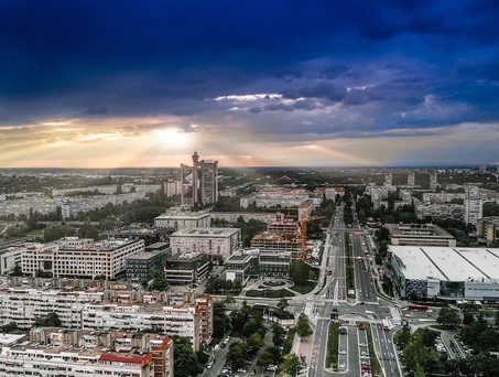 Blick über Neu-Belgrad, das für seine Architektur bekannt ist