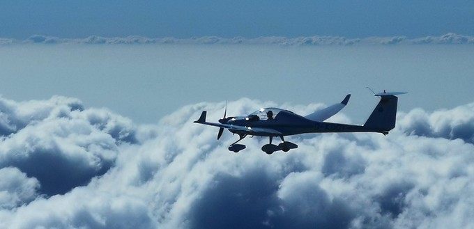 25 Prozent Rabatt für alle AZF- und BZF-Trainingskurse bei GAT German Aviation Training.