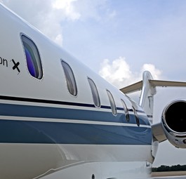 Jet von Luxaviation: Reisende können ihre Emissionen jetzt per App in Echtzeit verfolgen.
