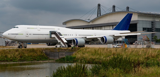 ... Monat vorher sah die Boeing 747-8 noch so aus.