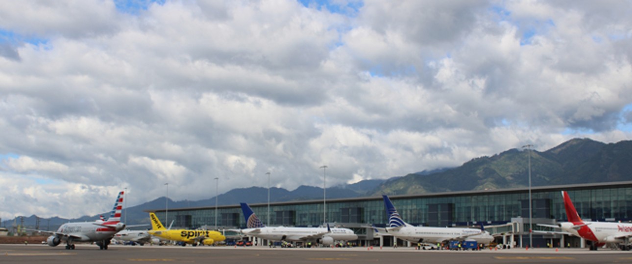 terminal des Aeropuerto Internacional de Palmerola: Mehr Platzt, weniger Risiko.