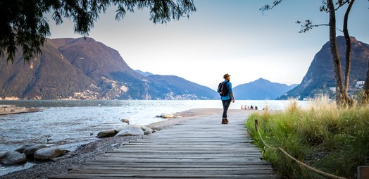<div class="control-group">
<div class="controls">

Lugano Foce del Cassarate

</div>
</div>