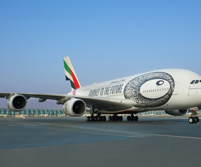 Emirates' erster Airbus A380 mit der Bemalung, die dem ...