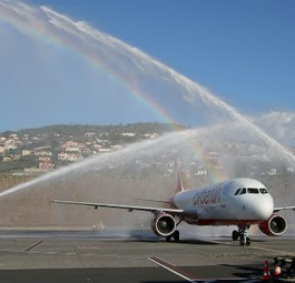 D-ABFC bei der Begrüßung in Funchal: Für Eurowings unterwegs.