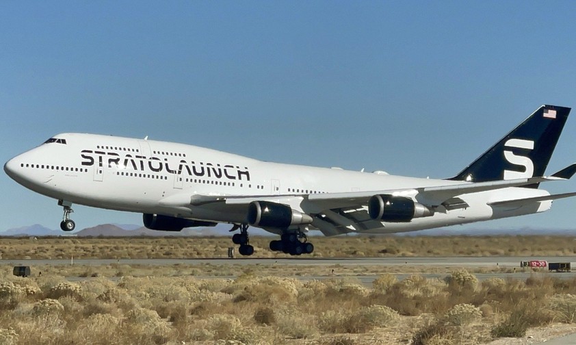 Die Spirit of Mojave ist am 9. Dezember an der Basis von Stratolaunch Systems angekommen.