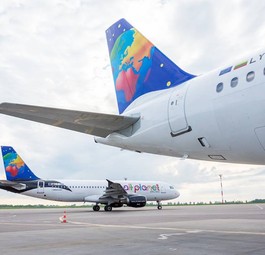 <a href="https://www.aerotelegraph.com/small-planet-hat-auch-in-polen-zu-kaempfen">Small Planet Airlines</a> traf es in Deutschland (Insolvenz) und Polen (Betriebseinstellung).