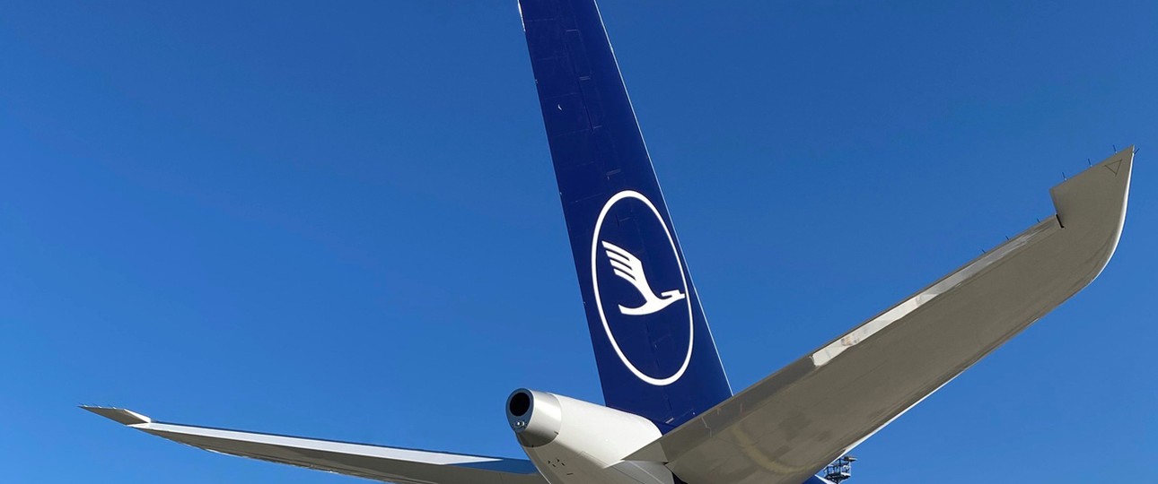 Leitwerk eines Airbus A350 von Lufthansa: Im Februar auf Falkland zu Gast.