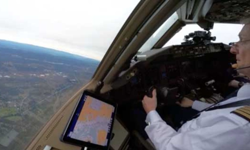 Im Cockpit einer 777 mitfliegen - vom Sofa aus
