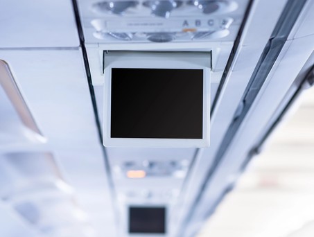 Monitore in der Passenger Service Unit: Bestimmte Modelle in älteren Boeing 737 müssen nachgerüstet werden.