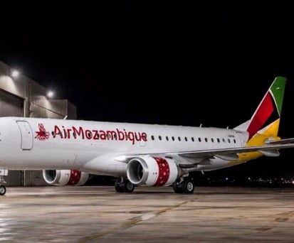 Embraer E190 mit Schriftzug Air Mozambique: neuer Name für LAM.