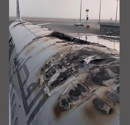 Der Airbus A321 mit dem Kennzeichen A7-AIB nach dem Feuer.
