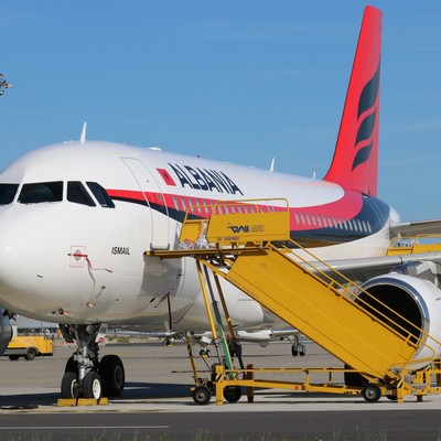 Der albanische Regierungsflieger: Der Airbus A319 gehört nun Albanien.