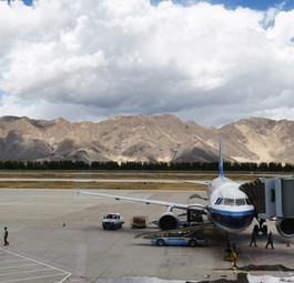 Der Flughafen von Lhasa: Soll bald geschäftiger werden.